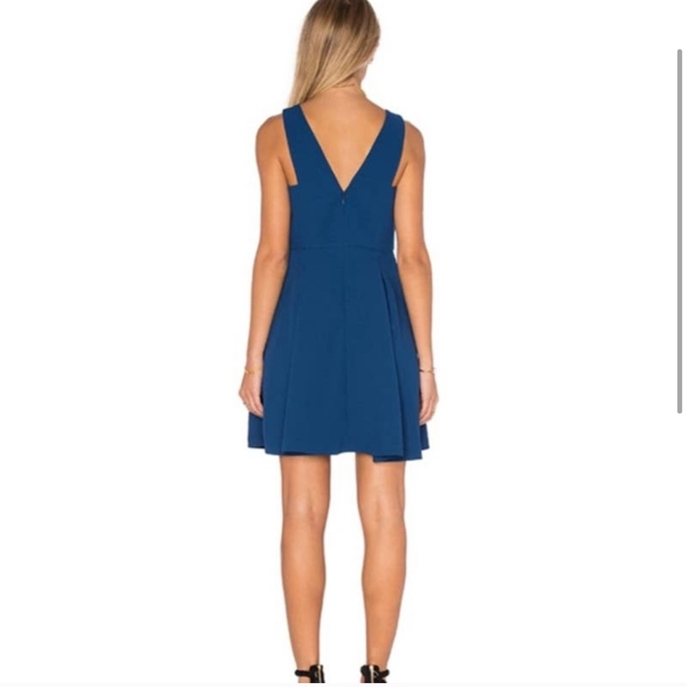 NEW BCBGeneration size 0 cut-out teal blue dress - Picture 3 of 3